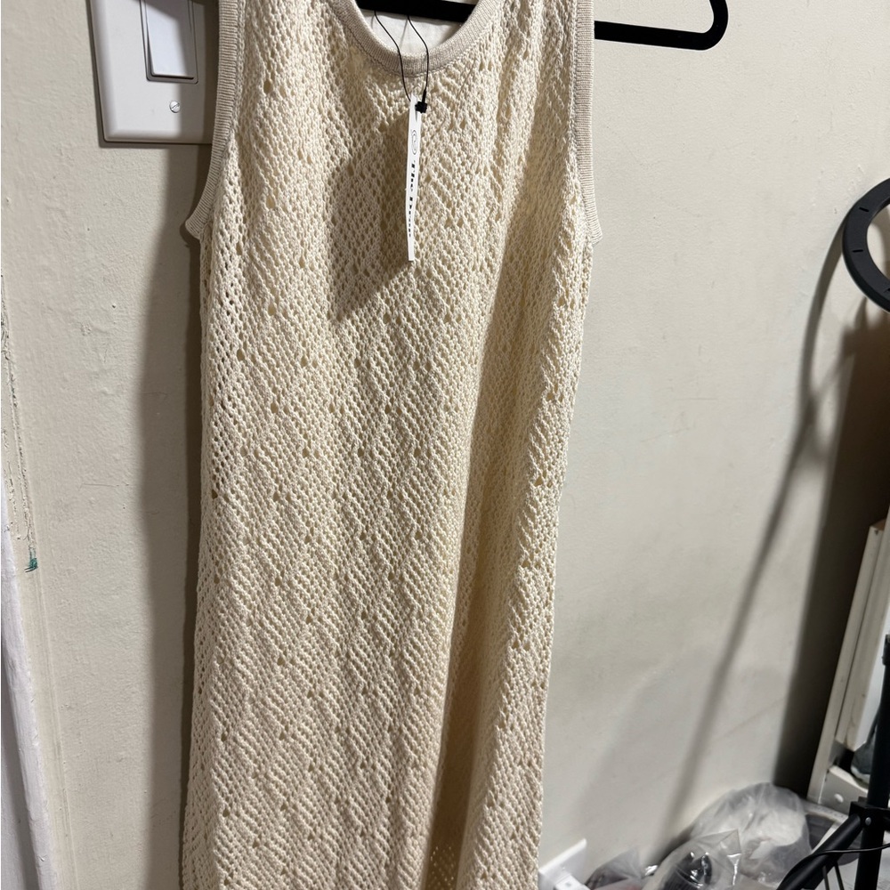Elegant Cream Sleeveless Dress